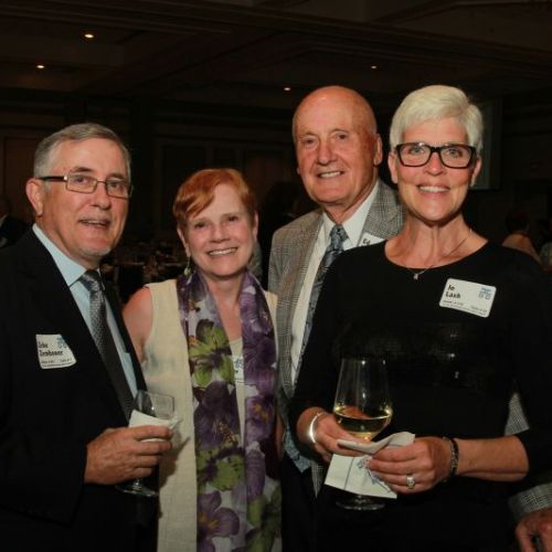 7f47065ddab8c4448cf55b5b